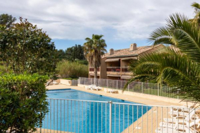 charme logement piscine terrasse